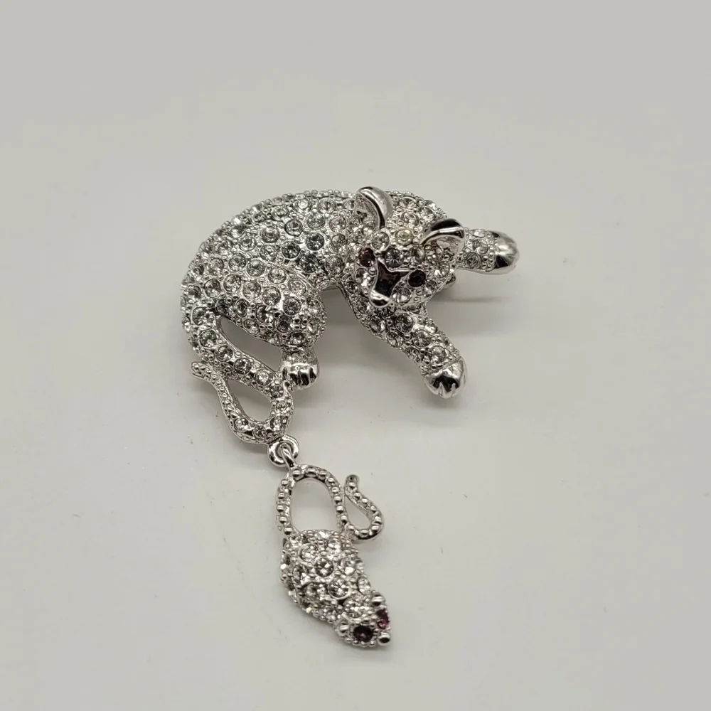 Rare Crystal Rhinestone Pave Cat and Mouse Pin/Brooch Silvertone Metal​​​